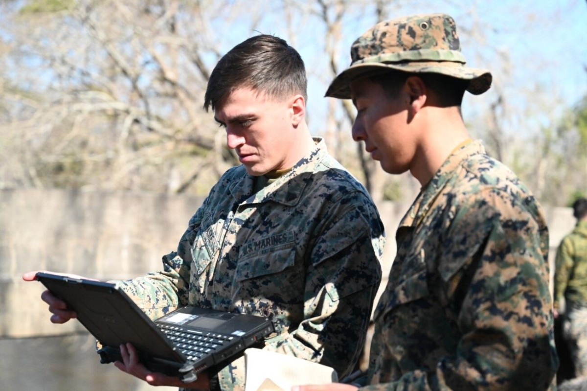 Marines employ ENFIRE’s suite of capabilities during a demonstration at Oak Grove auxiliary landing field in North Carolina. (Photo Credit: PEO IEW&S Strategic Communications Directorate)